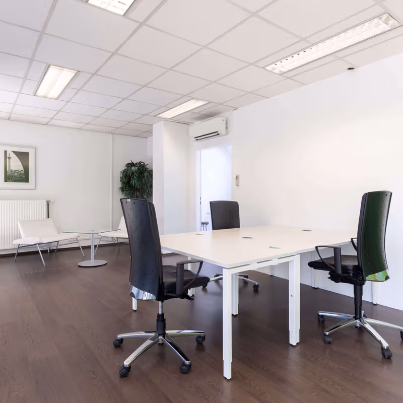 24 Simmeringer Hauptstrasse, Vienna - Image 2