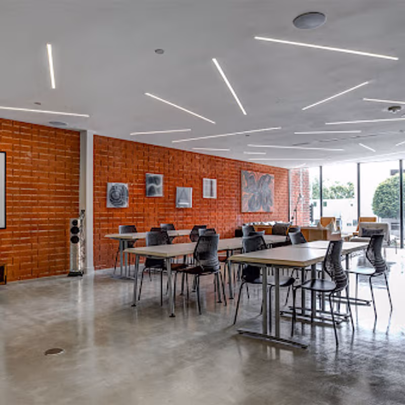 113 N San Vicente Blvd, Beverly Hills - Image 1