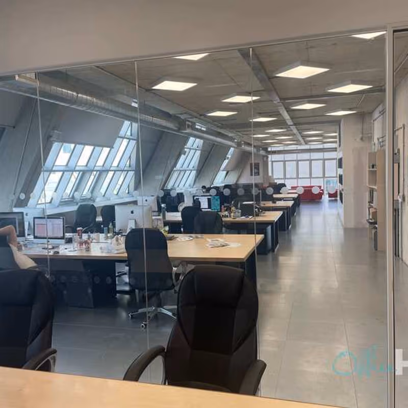 2 Appleby Yard, Greenwich Peninsula - Image 3