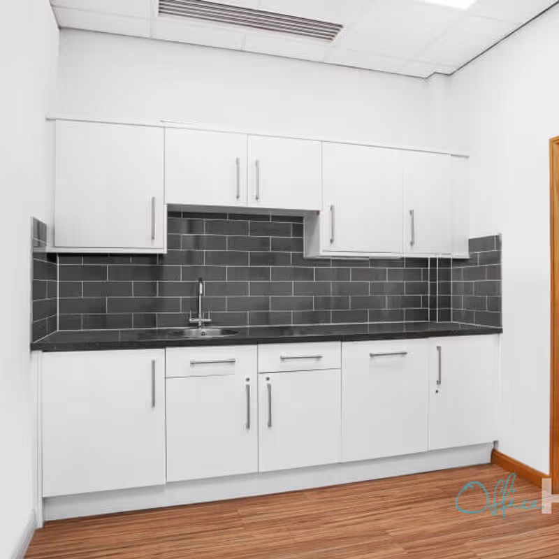 Central Boulevard, Solihull - Image 6