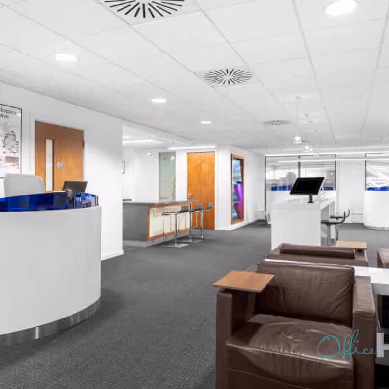 A355 Windsor Drive Beaconsfield Motorway Services Area M40 Junction 2, Beaconsfield - Image 8