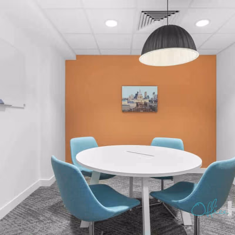 33 Cavendish Square, London - Image 1