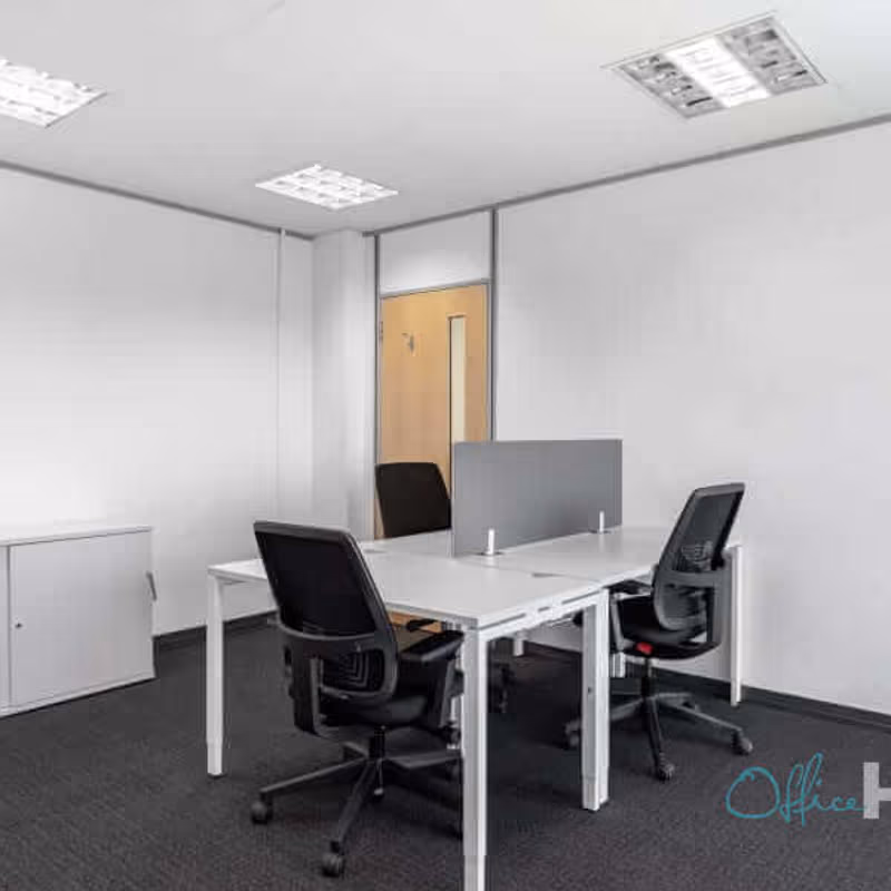 High Street, Potters Bar - Image 6