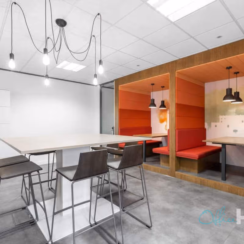 Concorde Road, Maidenhead - Image 7