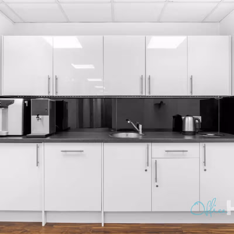 Malthouse Avenue, Cardiff - Image 5