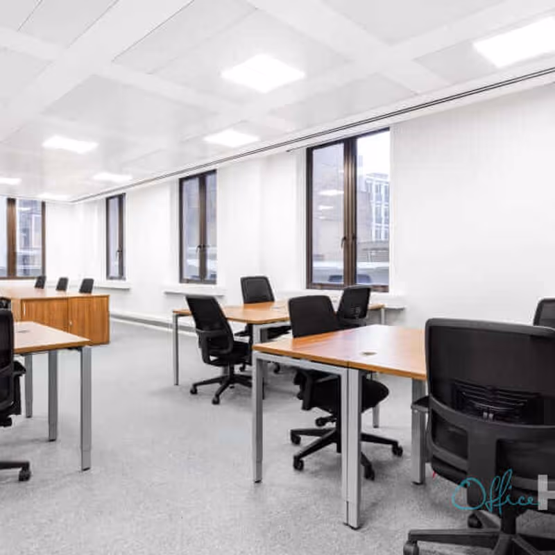 Berkeley Square, London - Image 6