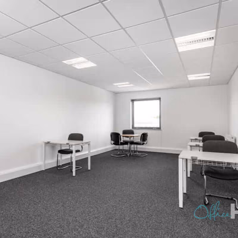 Crab Apple Way, Evesham - Image 6