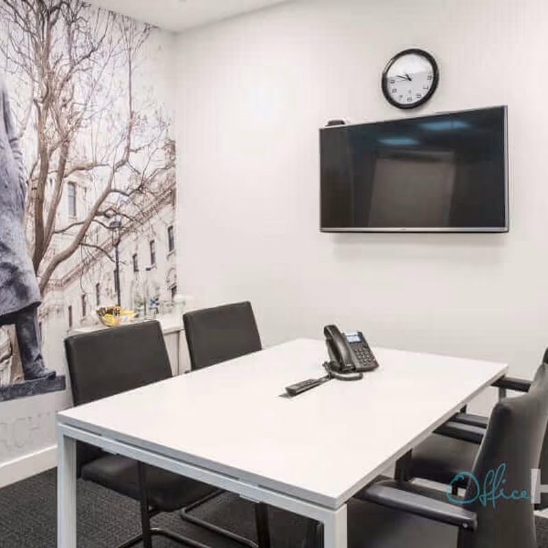 Heathrow Airport, Hounslow - Image 3