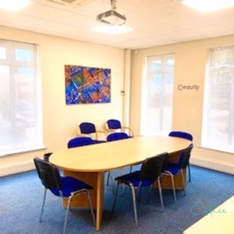 Boundary Way, Hemel Hempstead - Image 2