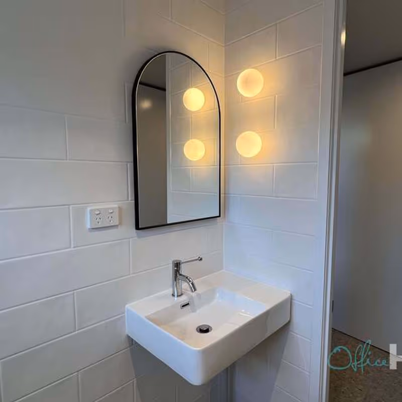 35 Manilla Street, East Brisbane - Image 1