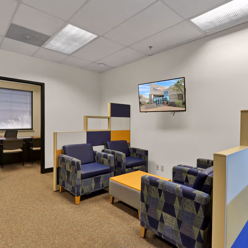 691 Trade Center Blvd, Chesterfield - Image 12