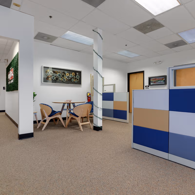 691 Trade Center Blvd, Chesterfield - Image 9