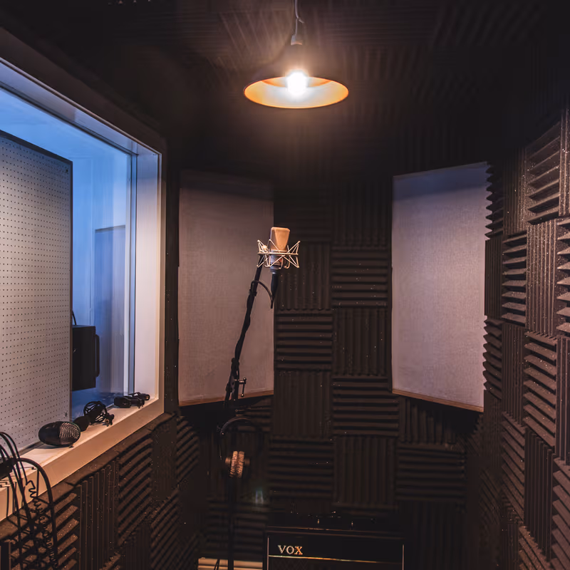 Woolwich Church Street, Greater London - Image 16