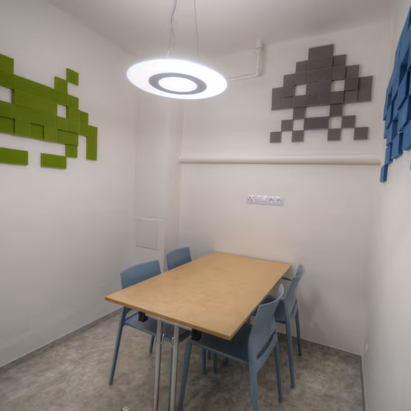 undefined - Image 1