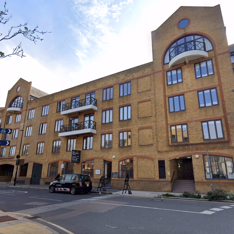 2-4 Sampson Street, Greater London - Image 10