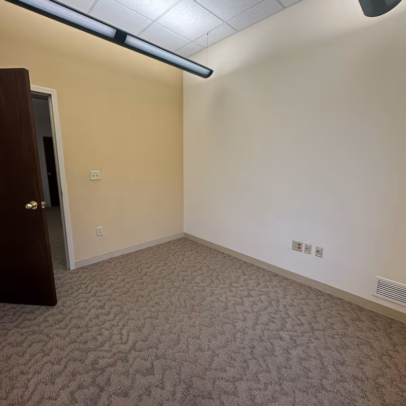 332 N Harrison St, Davenport - Image 2