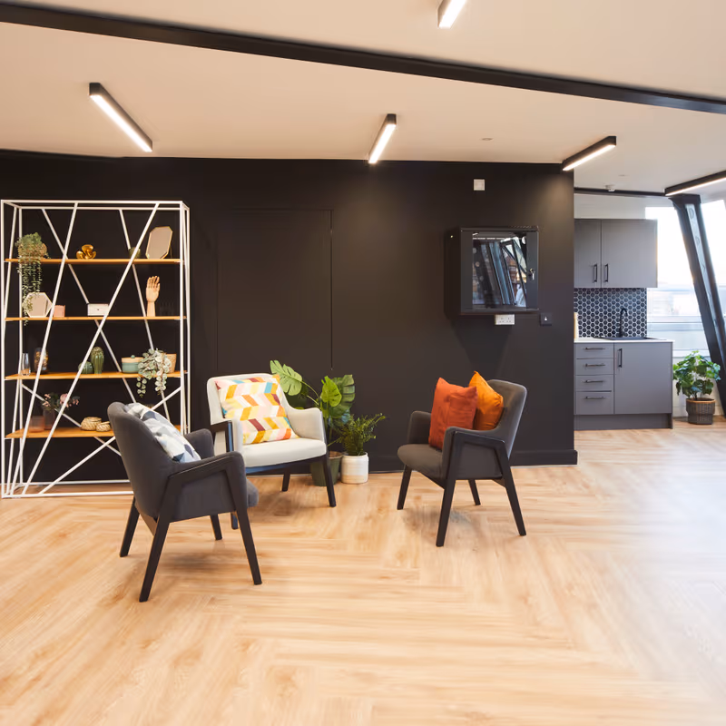 1 Earlham St, London - Image 2