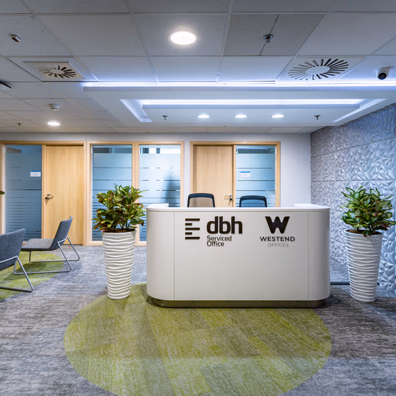 1-3 Váci Út, Budapest - Image 1