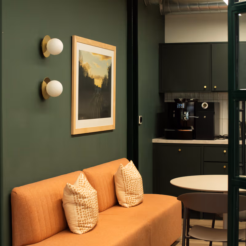 116 Putney Bridge Road, London - Image 12