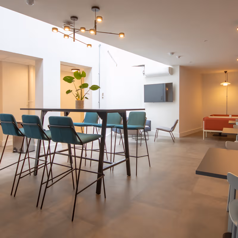 156 Blackfriars Rd, Blackfriars - Image 2