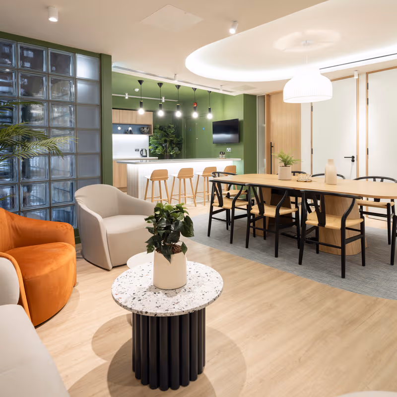 35 Chiswell Street, London - Image 1