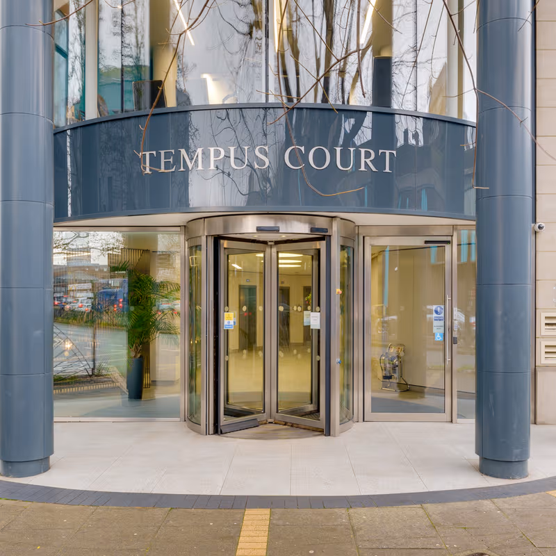 Onslow Street, Surrey - Image 8