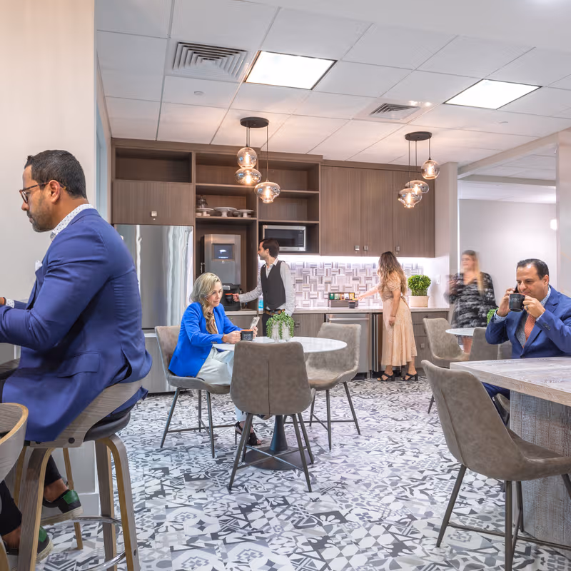 1395 Brickell Avenue, Miami - Image 2