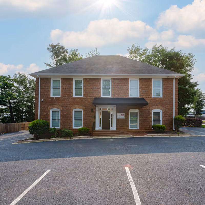 610 Colonial Park Dr, Roswell - Image 12