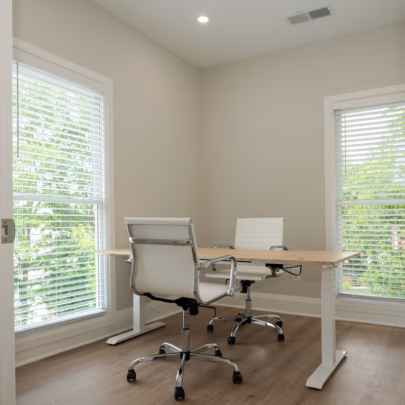 610 Colonial Park Dr, Roswell - Image 4