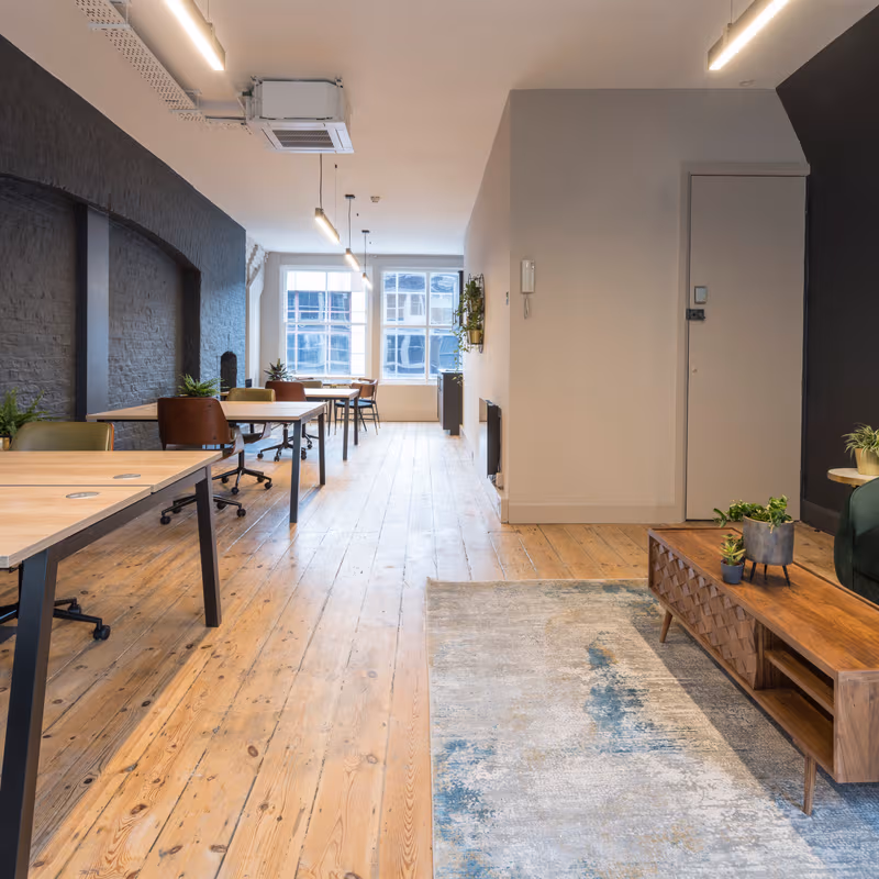 67 Farringdon Road, London - Image 2