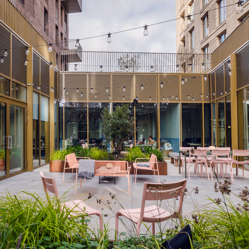 4 New Acres Lane, London - Image 3