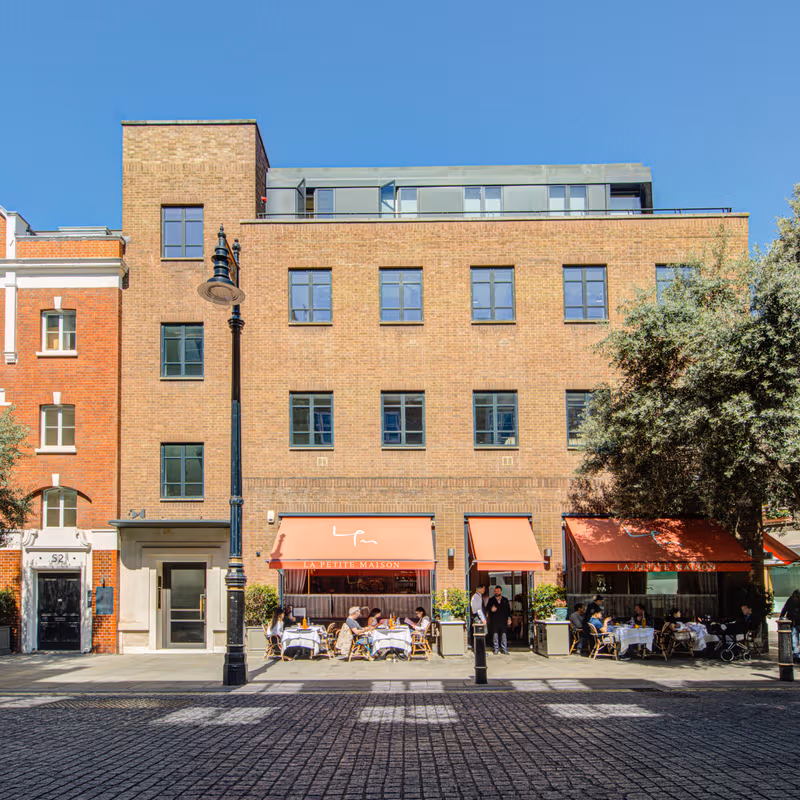 54 Brook's Mews, London - Image 7