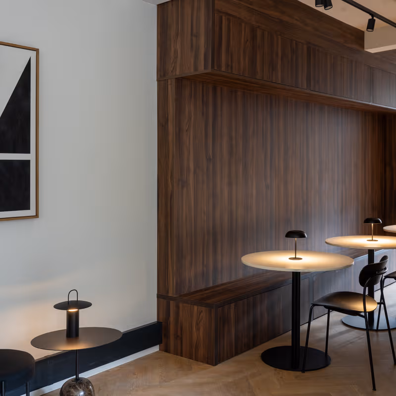 17 St Anne's Ct, London - Image 2