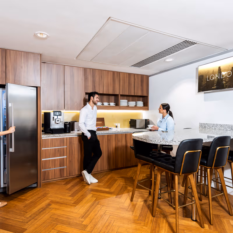One Mayfair Place, Mayfair - Image 9