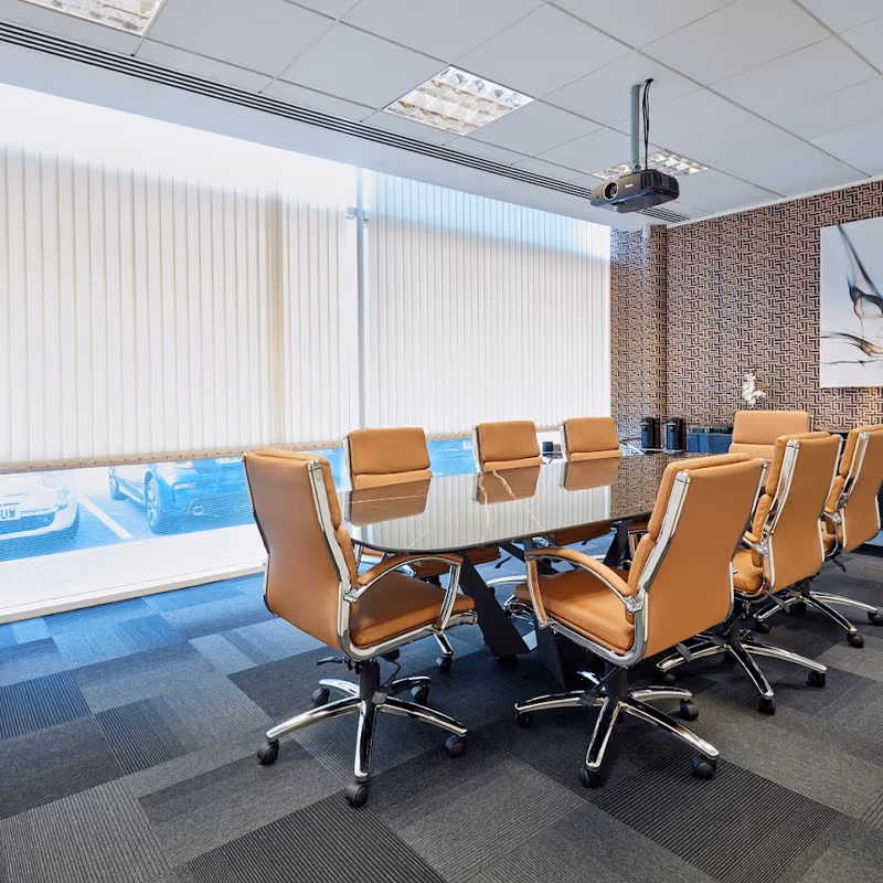 720 Centennial Court, Elstree - Image 3