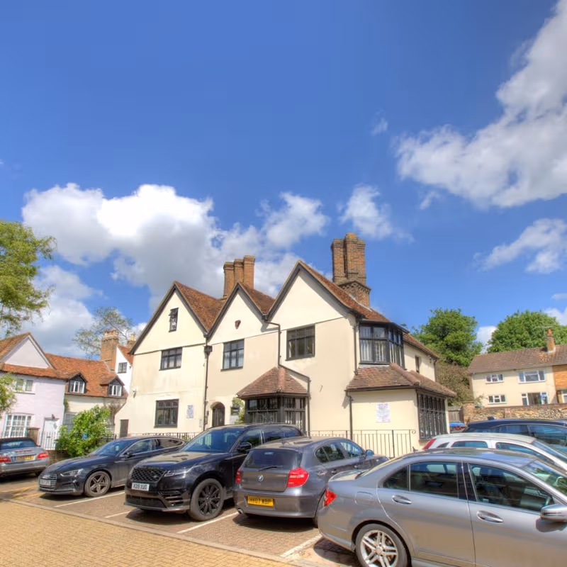 Cornerhall, Hemel Hempstead Herts - Image 13