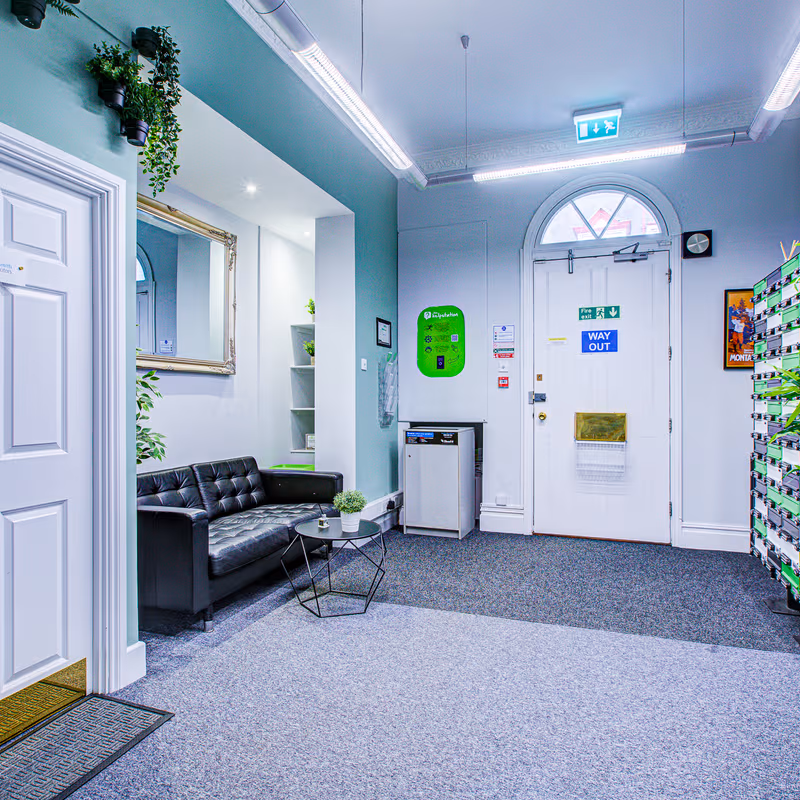 15 Rockstone Place, Southampton - Image 1