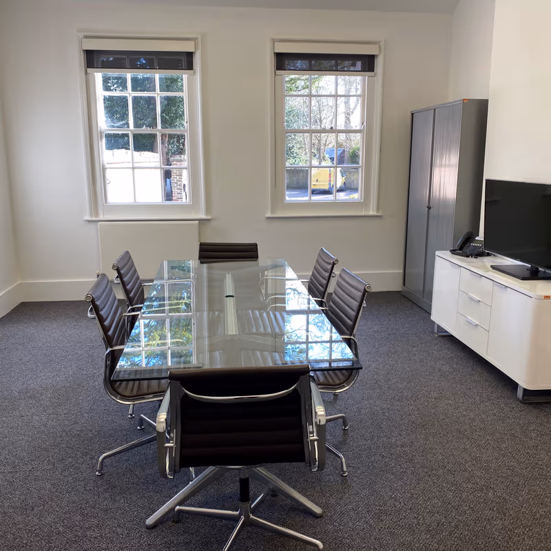 Thorncroft Manor, Leatherhead Surrey - Image 10