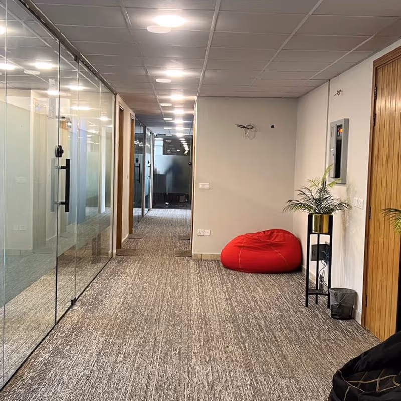 Plot 8 B Main Shahrah-e-faisal Rd Block A, Karachi - Image 9