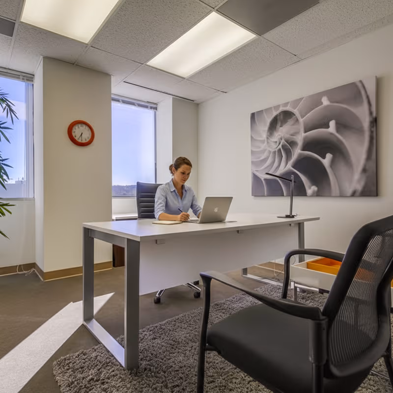 15760 Ventura Blvd, Encino - Image 17