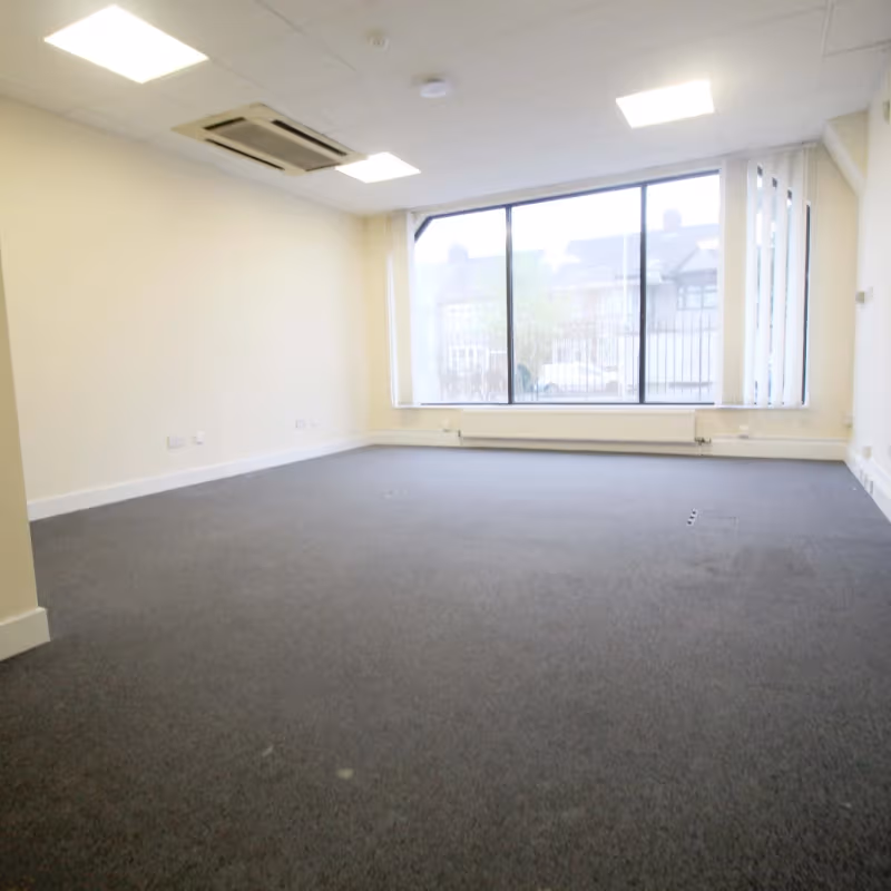 321-323 High Road, Chadwell Health - Image 4