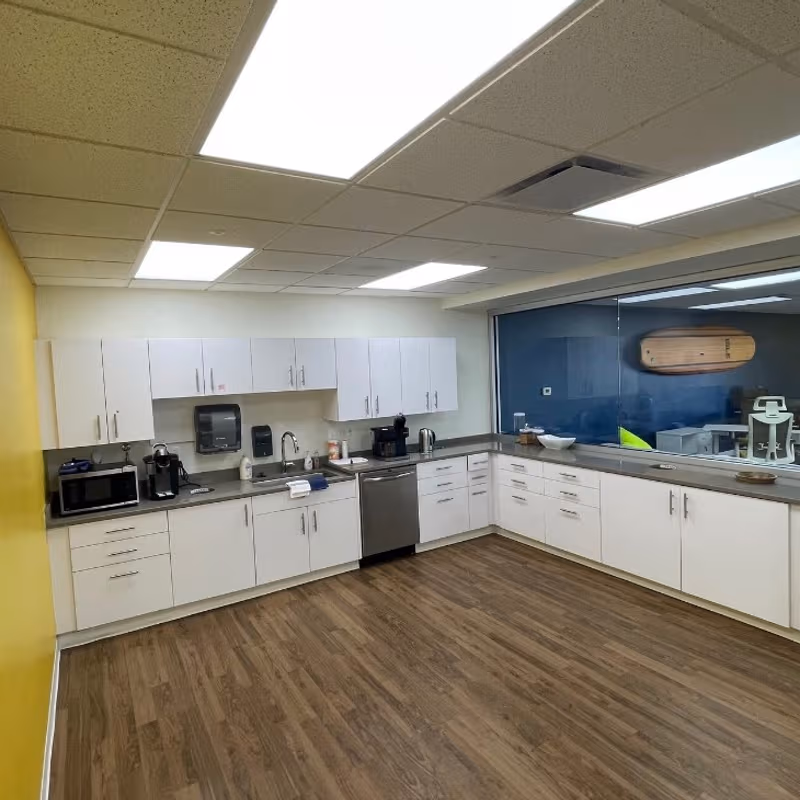 21700 Northwestern Highway, Southfield - Image 2