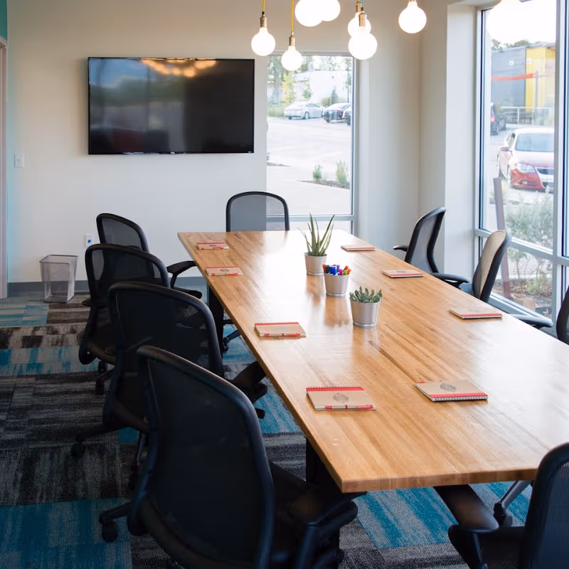 500 E Front St, Arlington - Image 1