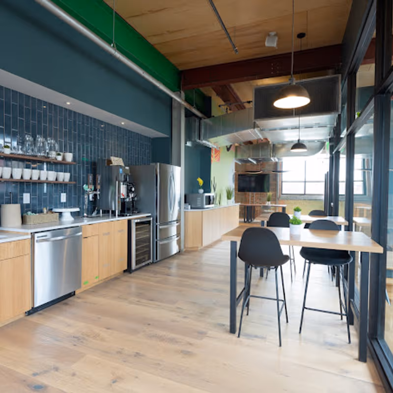 2814 Detroit Ave, Cleveland - Image 2