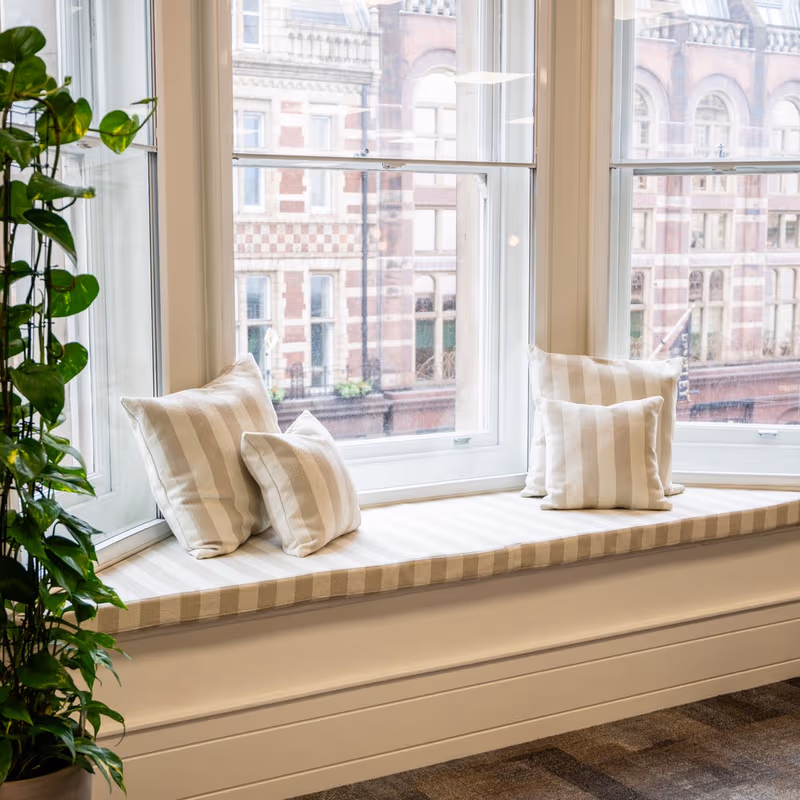 166 Piccadilly, St James's - Image 5