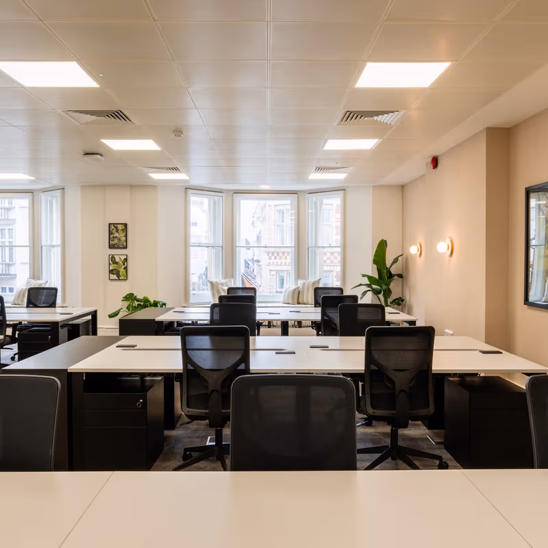 166 Piccadilly, St James's - Image 2