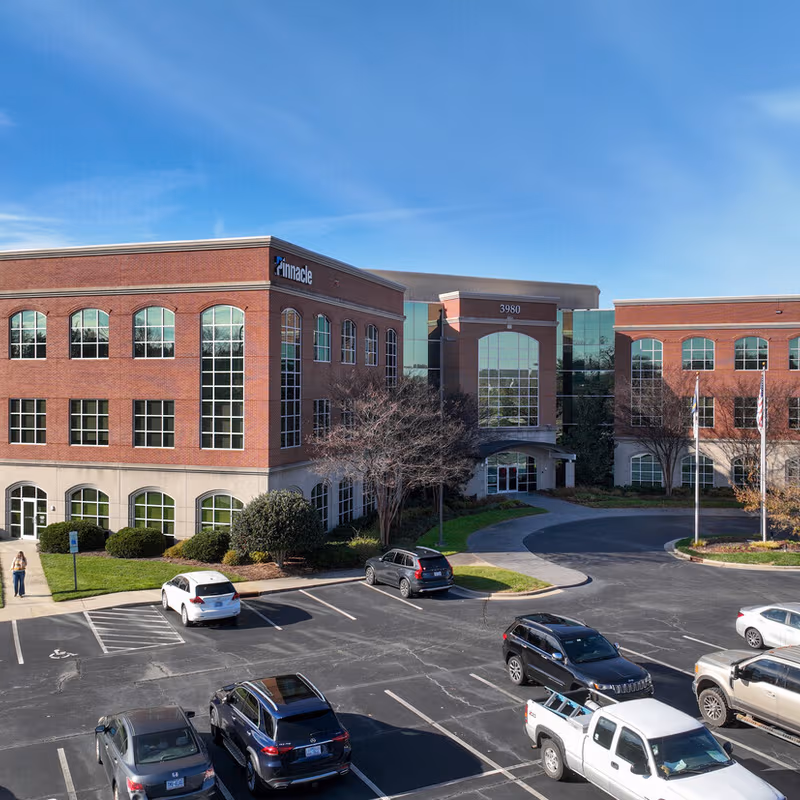 3980 Premier Drive, High Point - Image 11