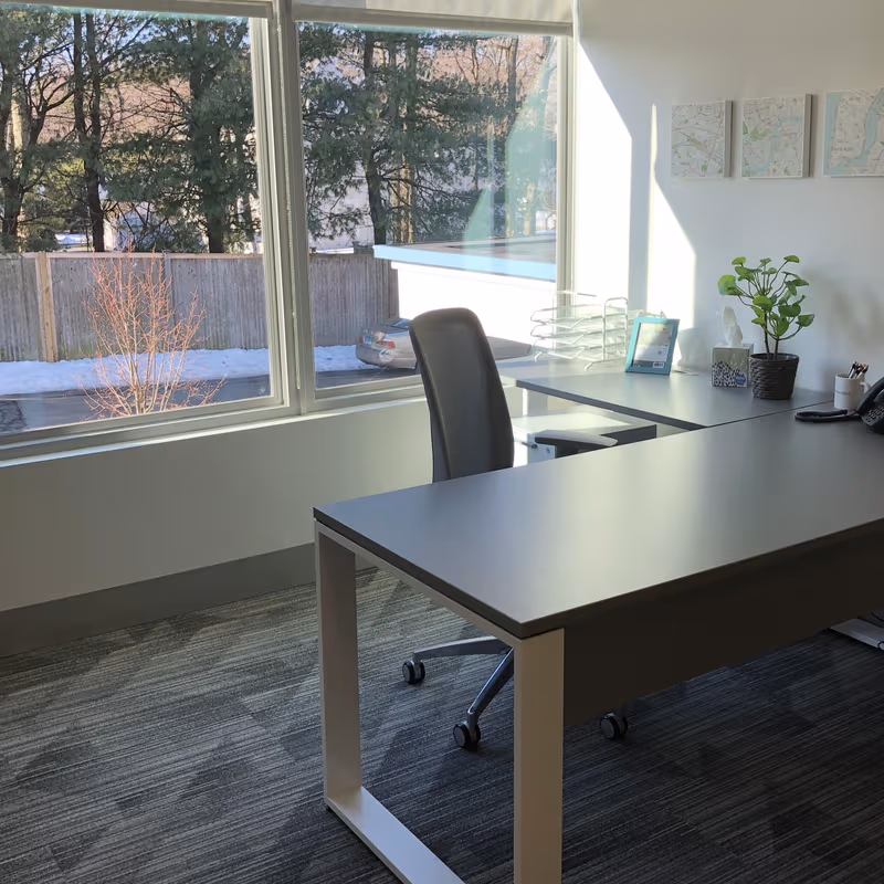 500 Post Rd E, Westport - Image 7