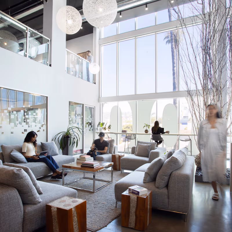 6600 Sunset Blvd, Los Angeles - Image 3