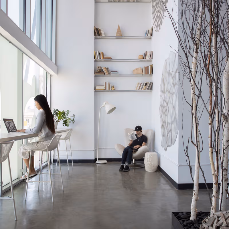 6600 Sunset Blvd, Los Angeles - Image 1